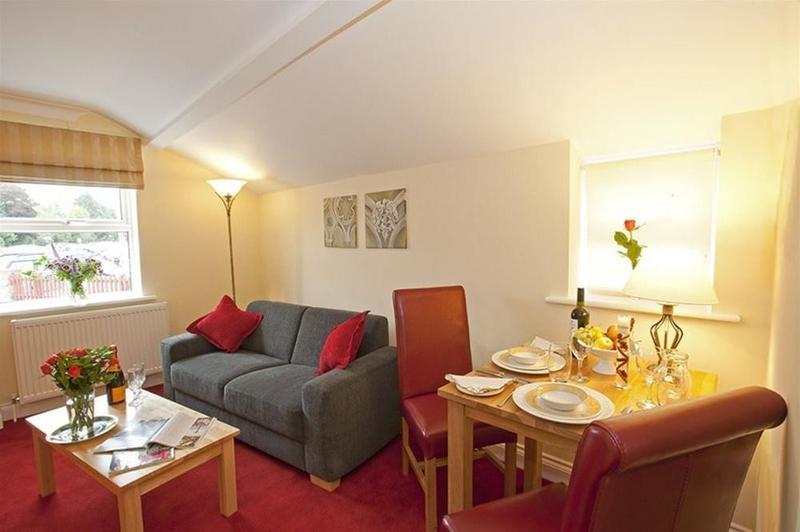 Peartree Serviced Apartments Salisbury Esterno foto