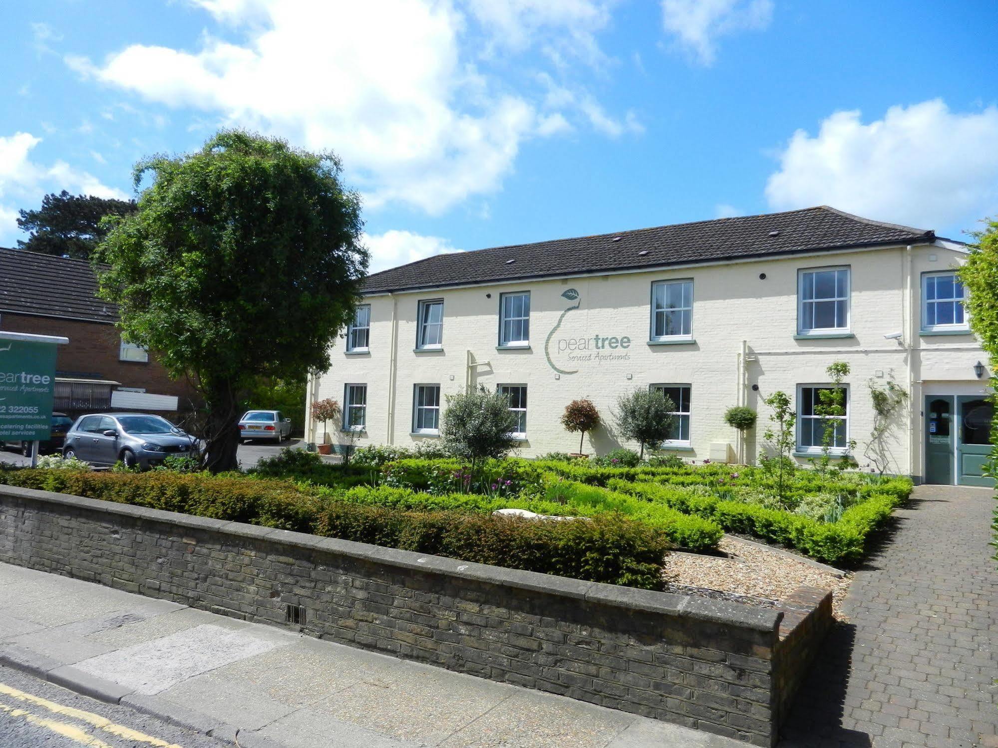 Peartree Serviced Apartments Salisbury Esterno foto