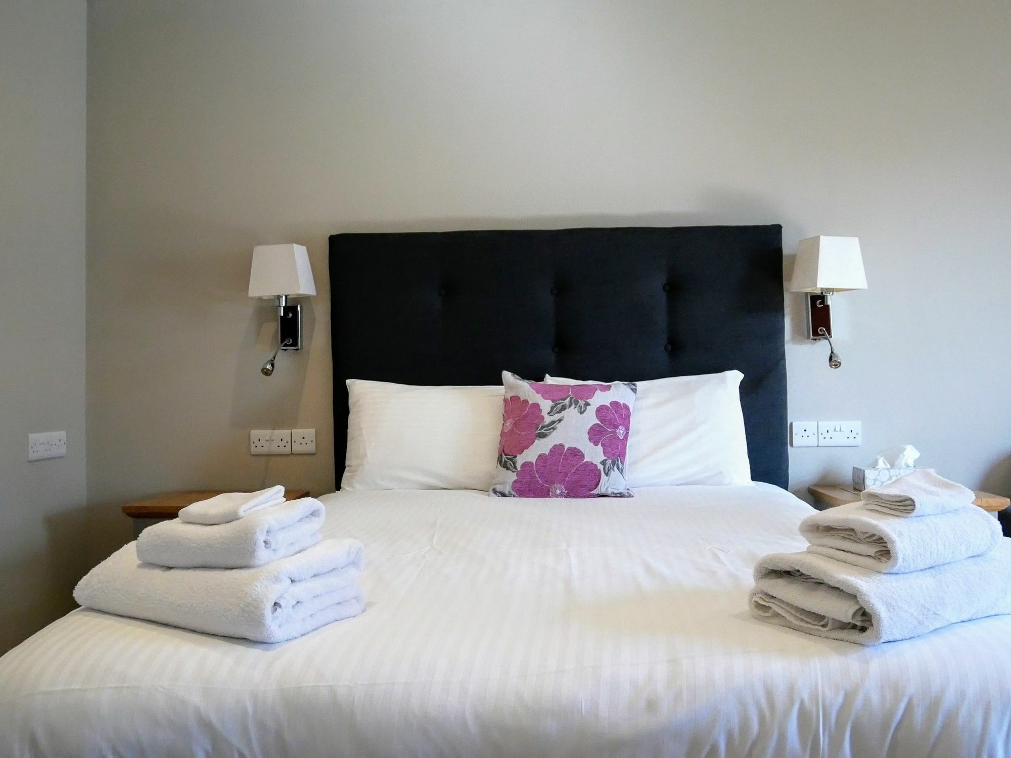 Peartree Serviced Apartments Salisbury Esterno foto