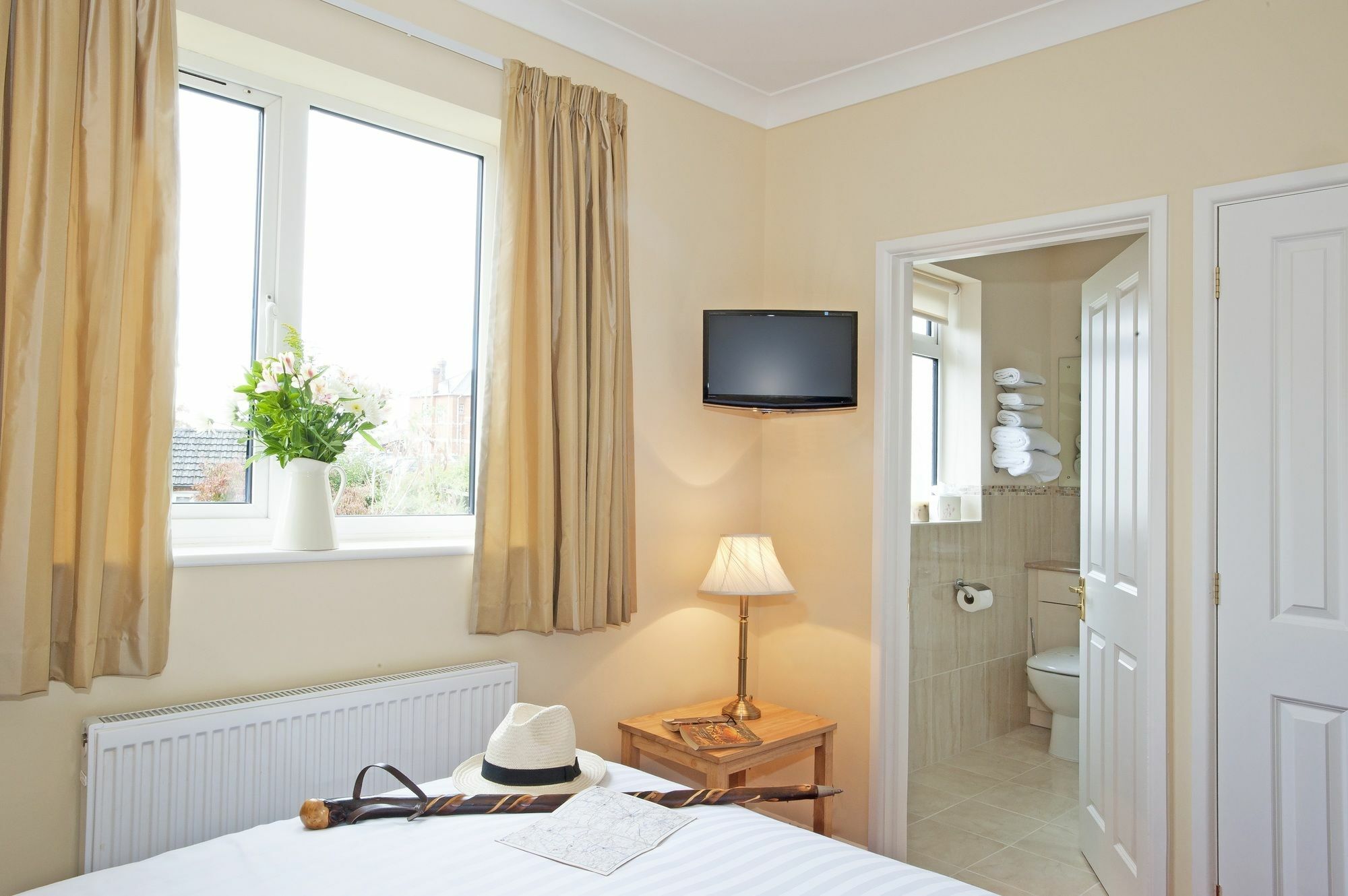 Peartree Serviced Apartments Salisbury Esterno foto