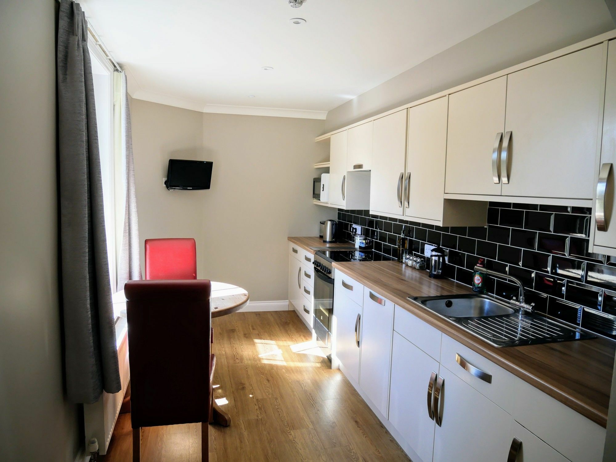Peartree Serviced Apartments Salisbury Esterno foto